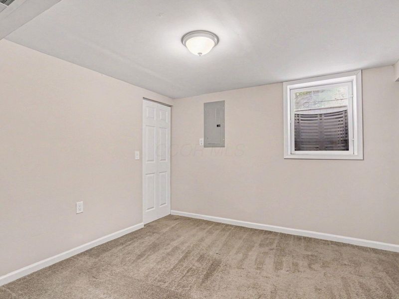 5015 Fullerton Drive, Columbus, OH 43232 Photo 23