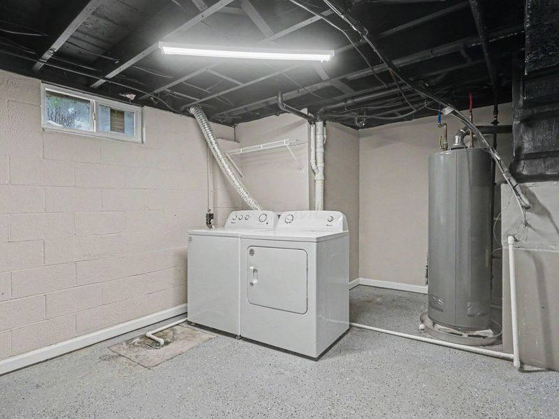 5015 Fullerton Drive, Columbus, OH 43232 Photo 25