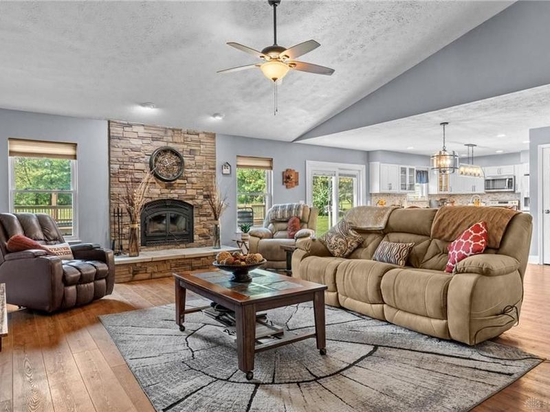 4413 Laura Marie Drive, Wayne Township, OH 45068 Photo 7