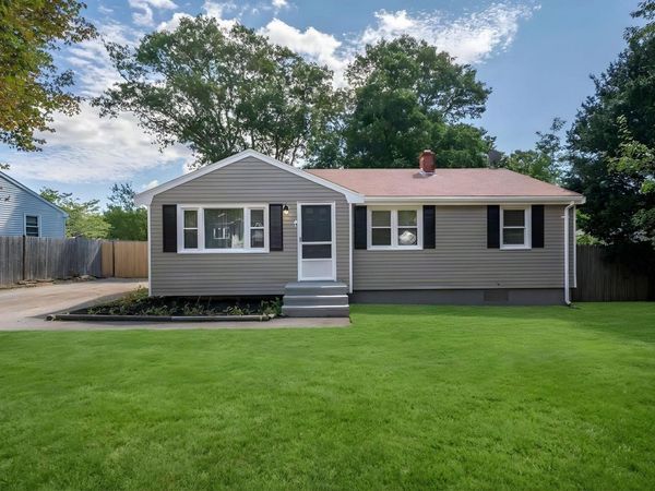 6 Handy Rd, Bourne, MA 02559