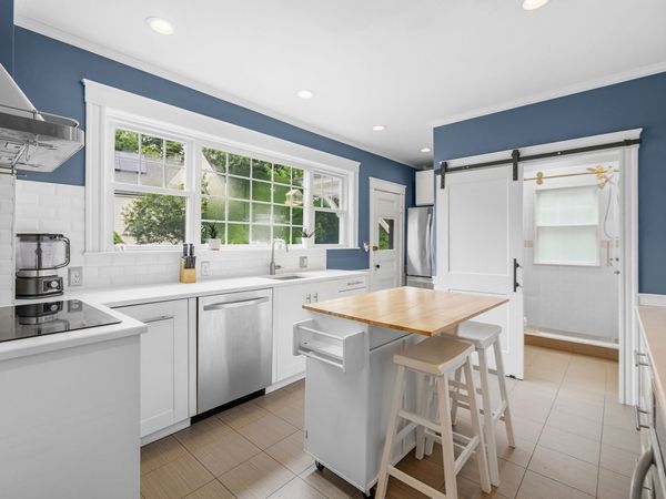 97 Burkeside Ave, Brockton, MA 02301
