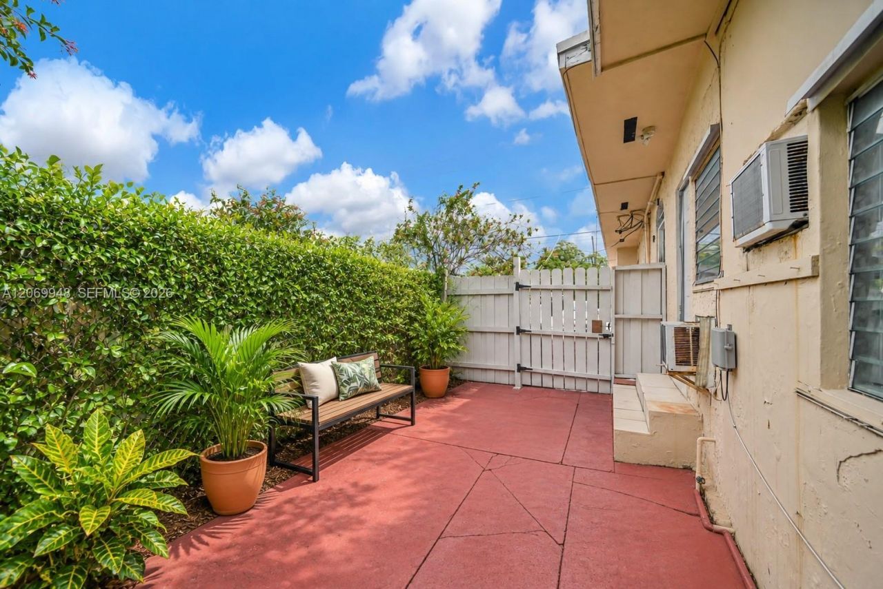 1536 SW 22nd Ave , Miami, FL 33145 Photo