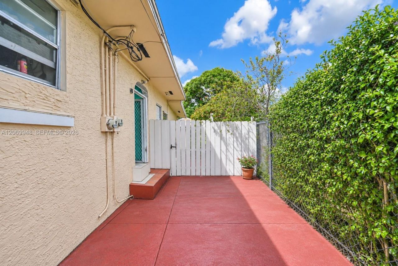 1536 SW 22nd Ave , Miami, FL 33145 Photo