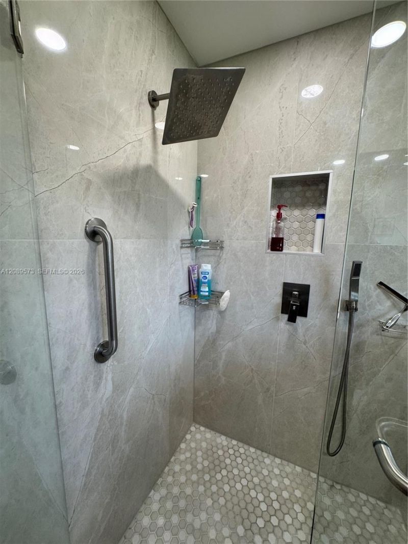 7190 E Tropical Way, Plantation, FL 33317 Photo