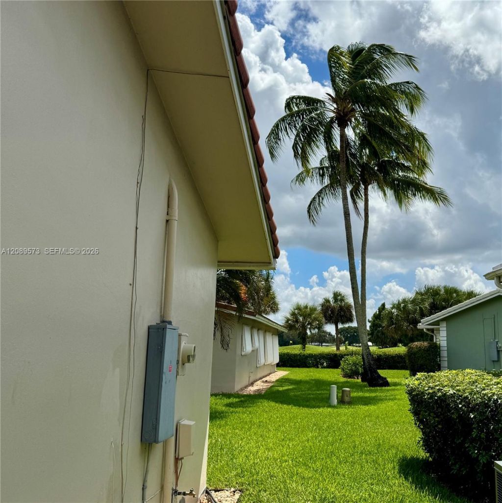 7190 E Tropical Way, Plantation, FL 33317 Photo
