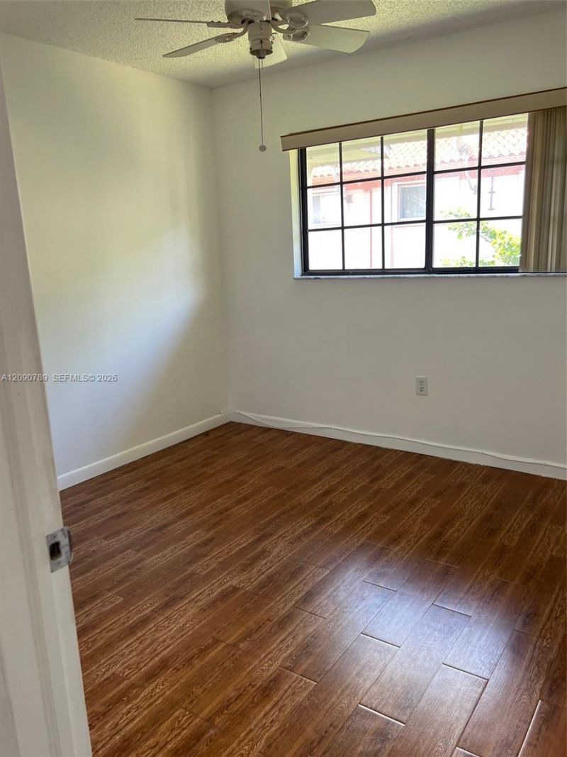 20680 NE 4th Ct, Unit 206, Miami, FL 33179 Photo