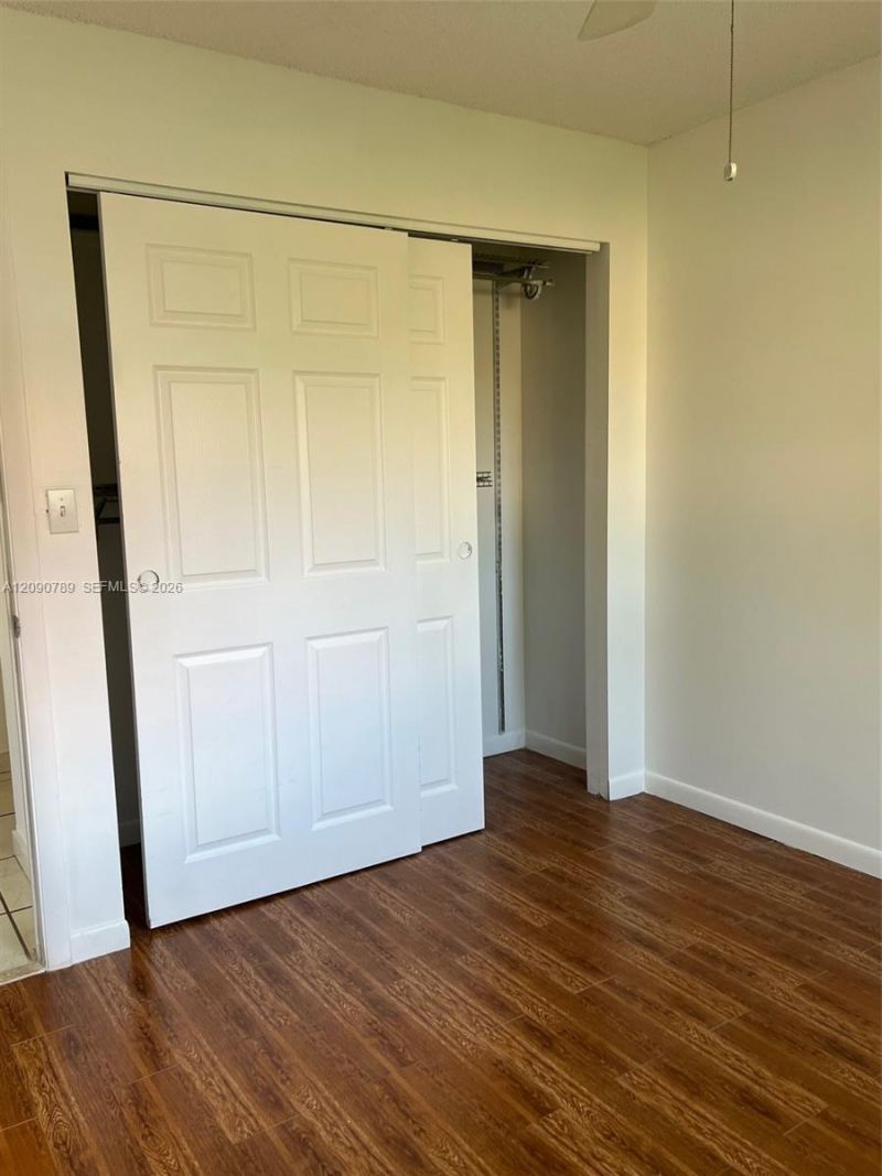 20680 NE 4th Ct, Unit 206, Miami, FL 33179 Photo