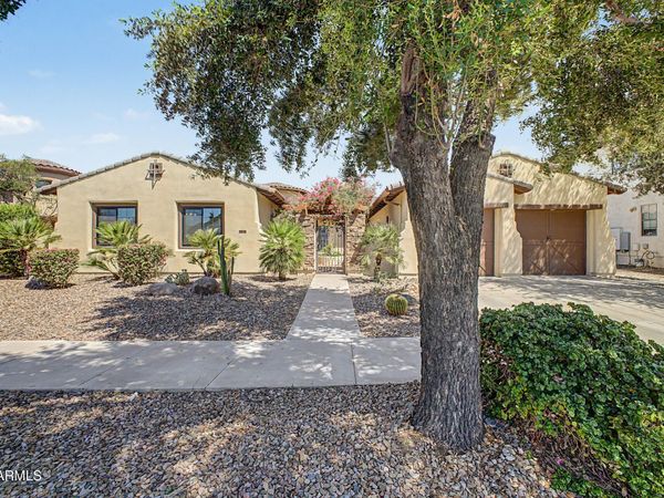 816 W Sycamore Court, Litchfield Park, AZ 85340