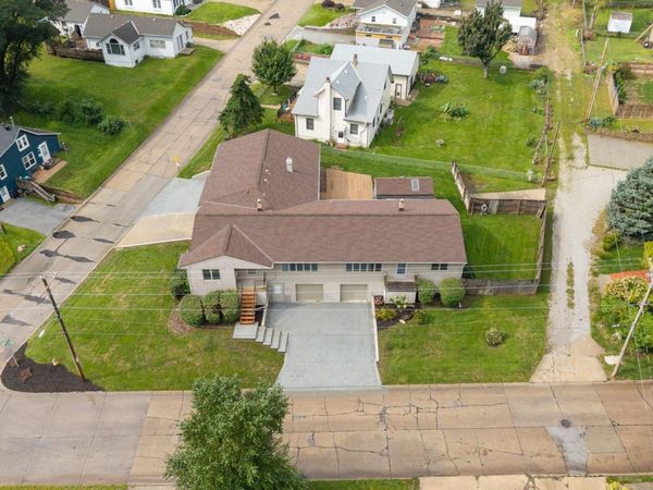 5512 Woodlawn Avenue, Ralston, NE 68127
