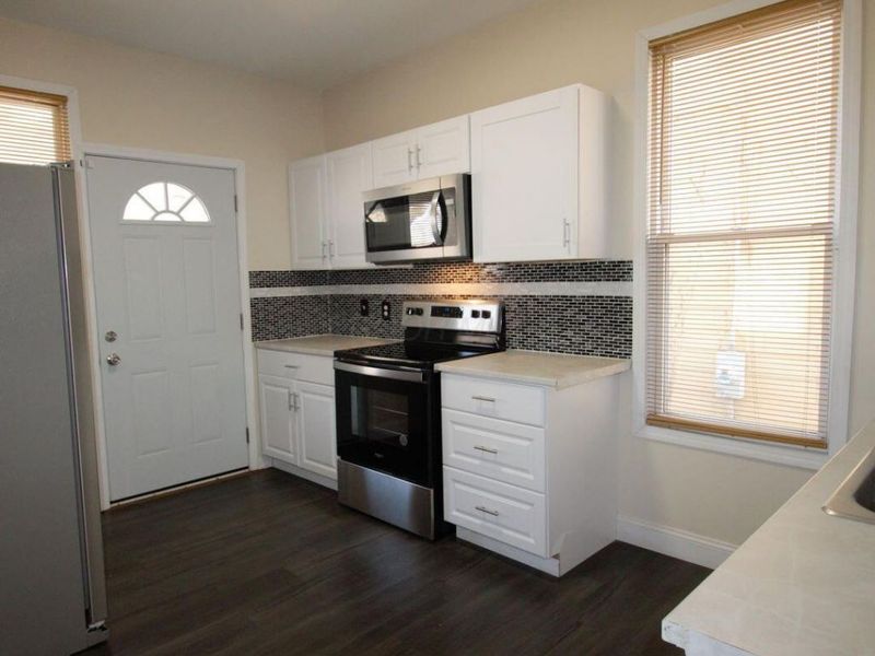 1170 Walters Street, Columbus, OH 43201 Photo 8