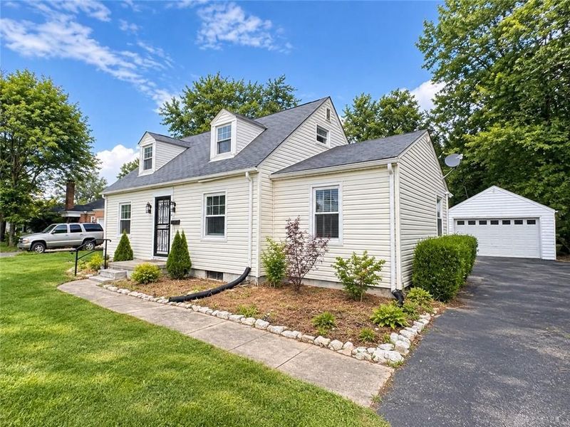 4 Richmond Avenue, London, OH 43140 Photo 2