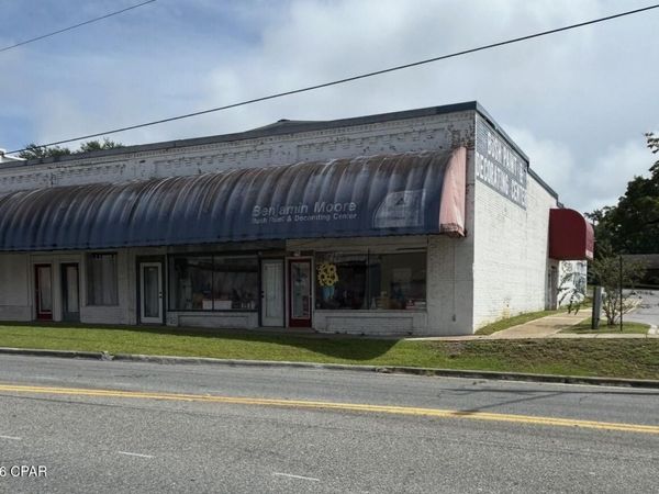 112 N Waukesha Street, Bonifay, FL 32425