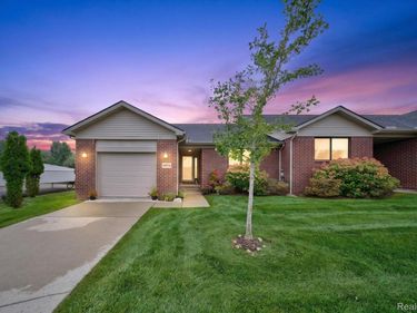 1471 Duncan Court, Sylvan Township, Mi 48118