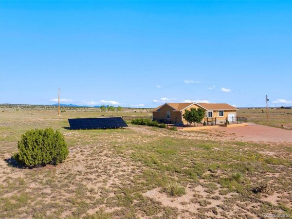 1689 N Calle Rosa Place , Pueblo West, CO 81007