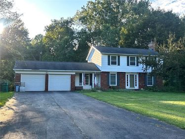733 Drake Road , Hamlin, NY 14464