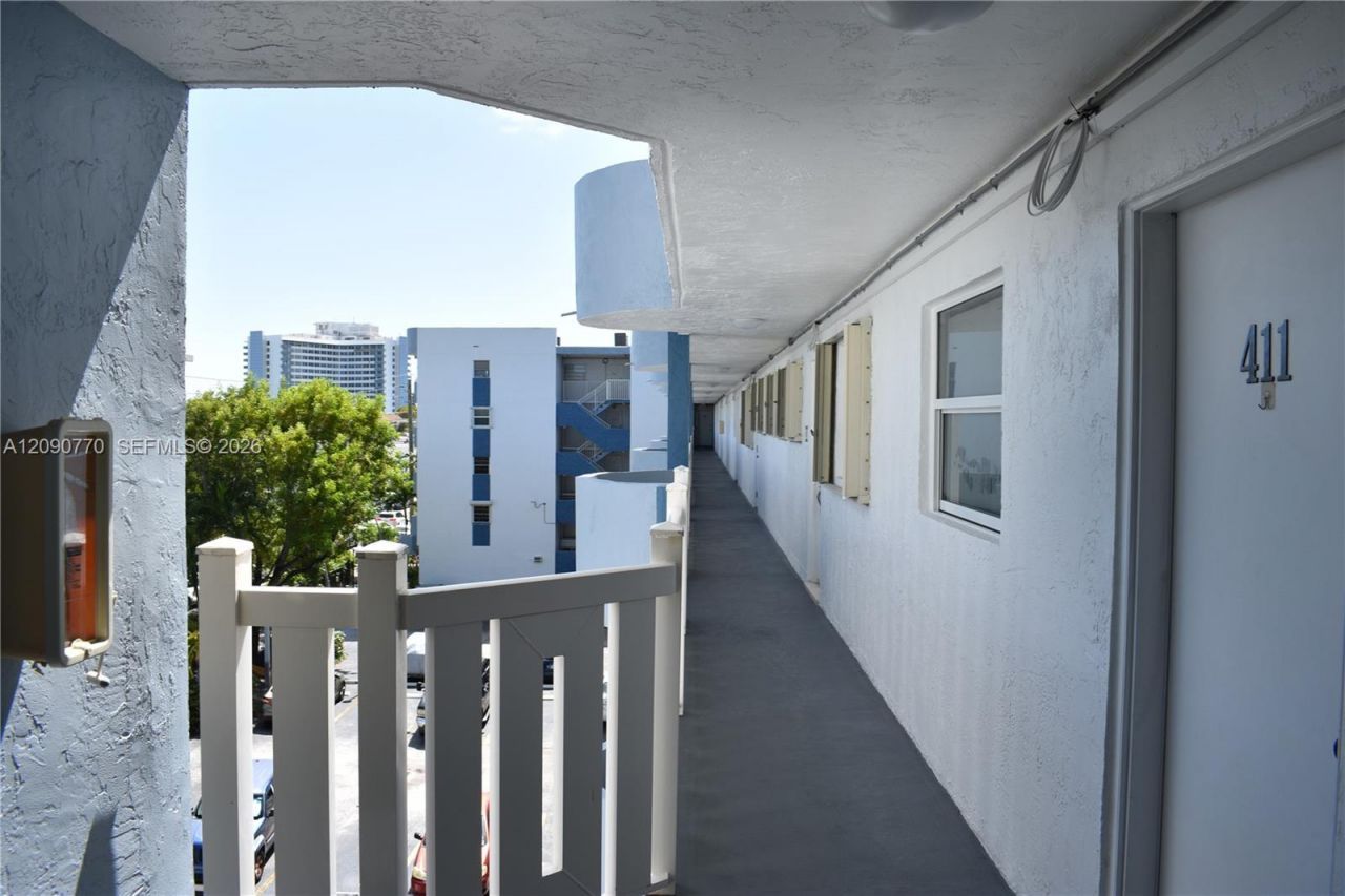 Please Call For Address, Unit 412, Miami Beach, FL 33141 Photo