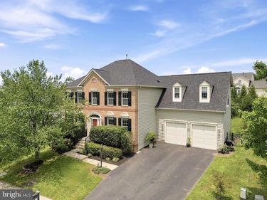 21054 HOODED CROW DRIVE , LEESBURG, VA 20175