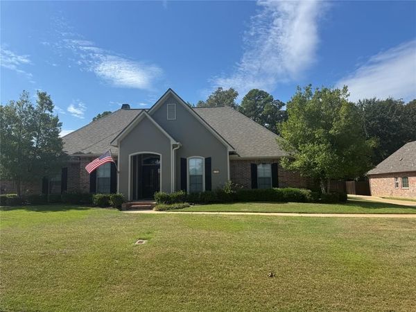 1796 Turning Leaf Trail, Haughton, LA 71037