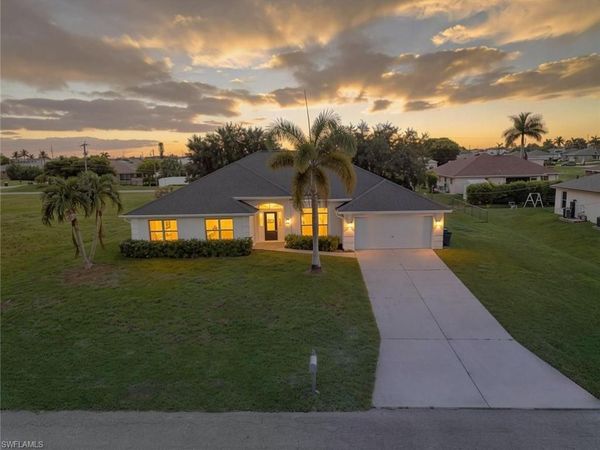 930 NW Juanita PL , CAPE CORAL, FL 33993