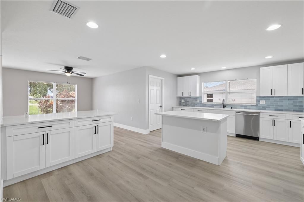 930 NW Juanita Pl, Cape Coral, FL 33993 Photo