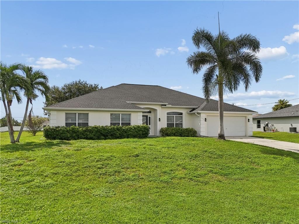 930 NW Juanita Pl, Cape Coral, FL 33993 Photo
