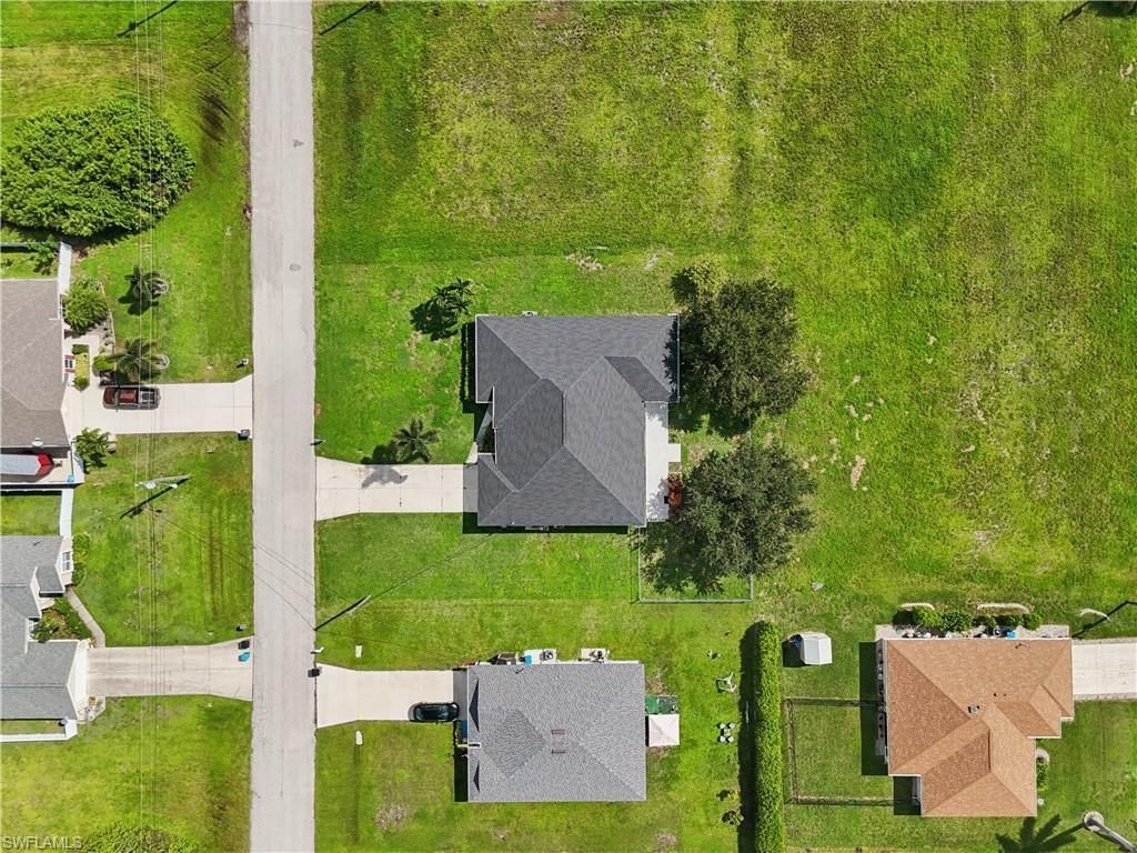 930 NW Juanita Pl, Cape Coral, FL 33993 Photo