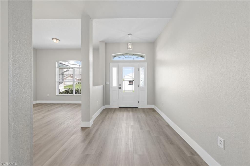 930 NW Juanita Pl, Cape Coral, FL 33993 Photo