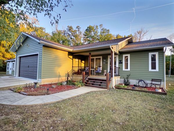 100 David Street , Van Buren, MO 63965
