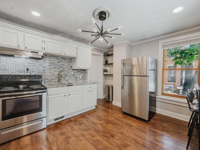 144 Cedar Alley, Columbus, OH 43215 Photo 12