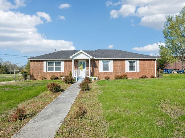 247 Edgewood St , Alexandria, TN 37012