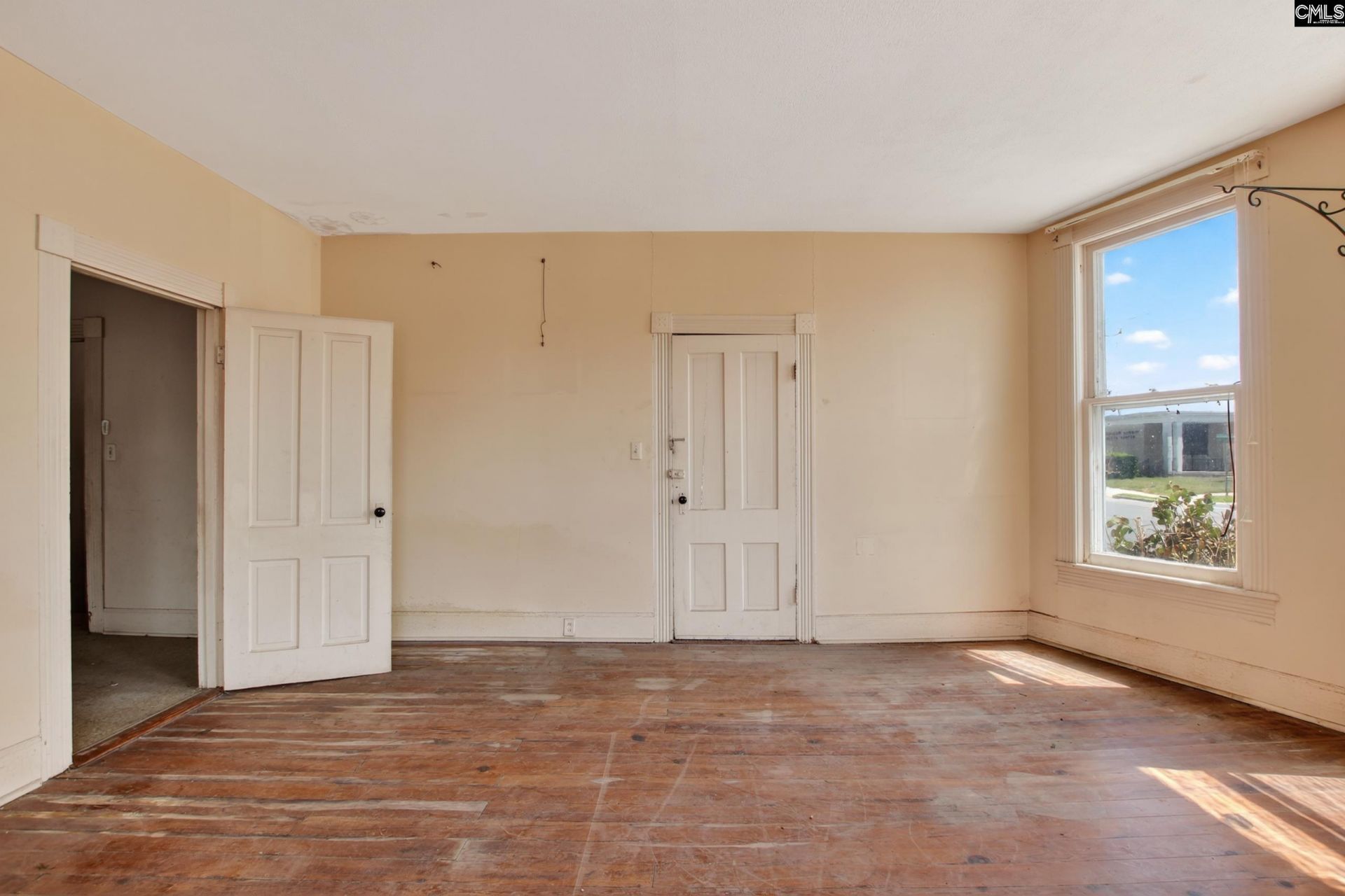 702 Lafayette Avenue  Photo 24