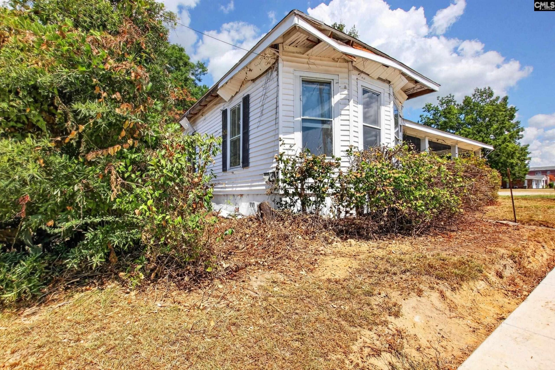 702 Lafayette Avenue  Photo 4