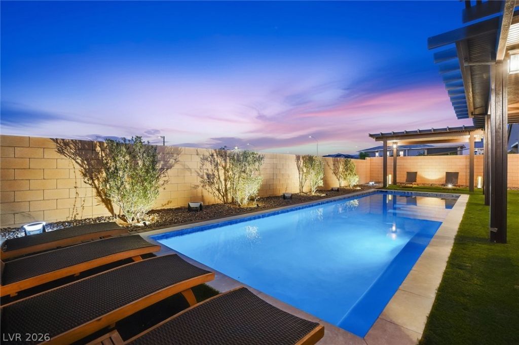 136 Brixton Avenue , Henderson, NV 89011