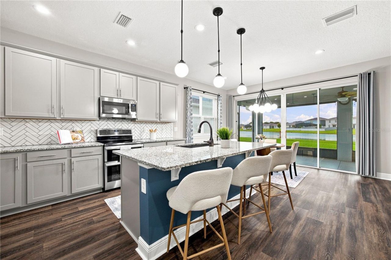 188 Summershore Drive , Auburndale, FL 33823 Photo
