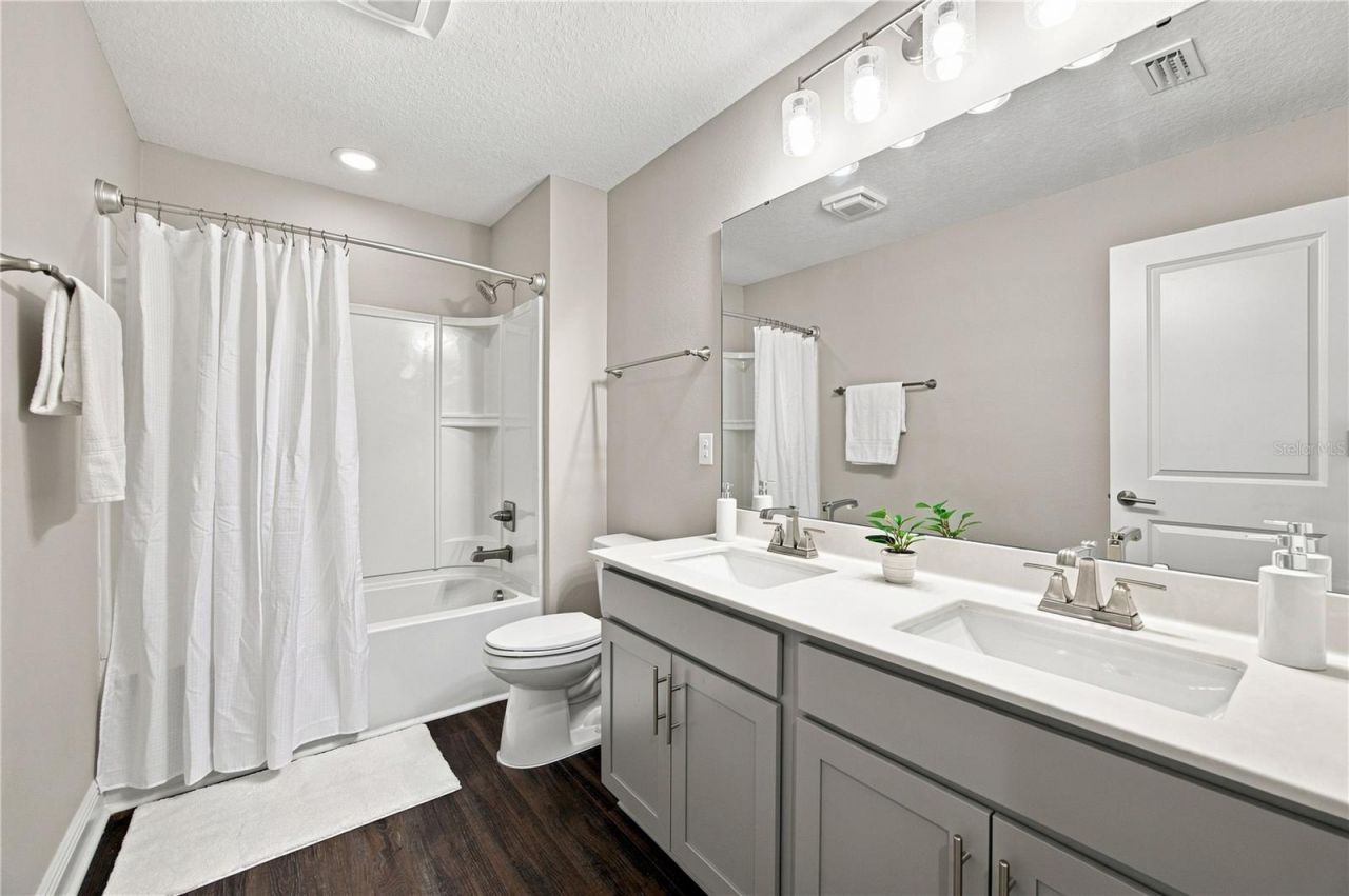 188 Summershore Drive , Auburndale, FL 33823 Photo
