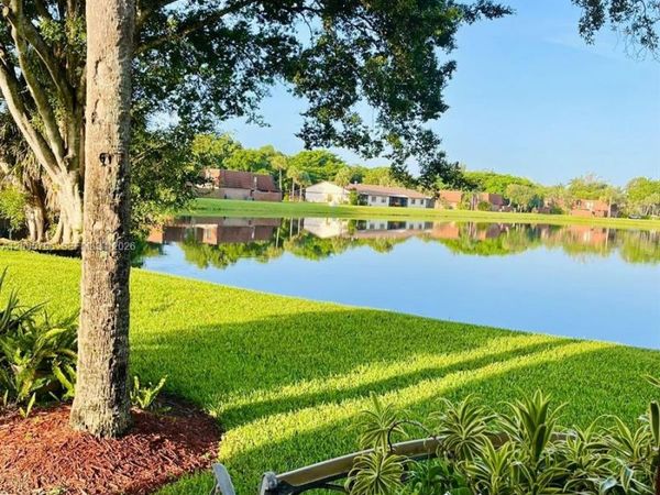 837 SW 118th Ter , Davie, FL 33325