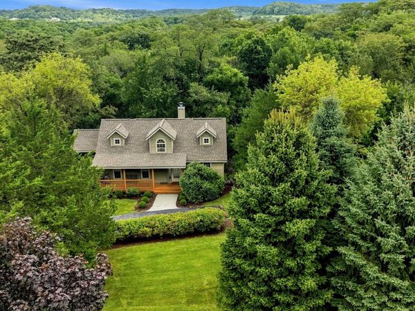 13 Washburne Lane, GALENA, IL 61036