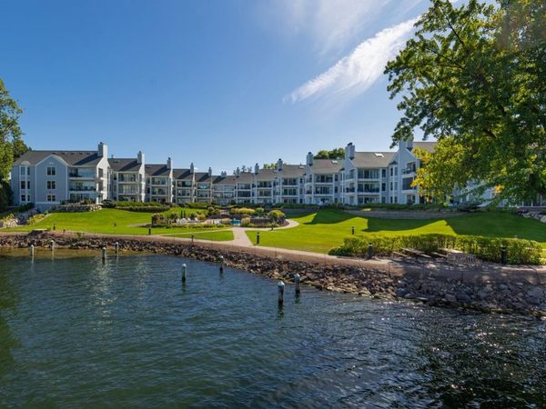 603 Lake Street, Unit 307, Excelsior, MN 55331