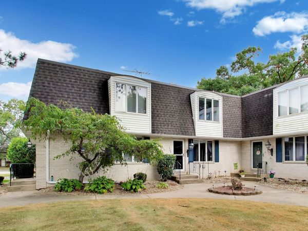 1429 Elm Court, Schererville, IN 46375