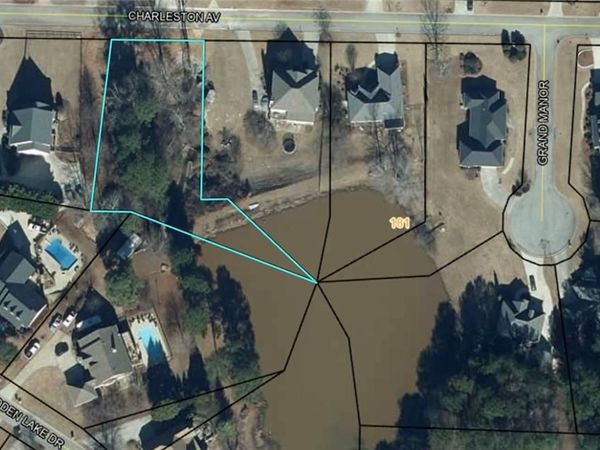 202 Charleston Avenue , Bremen, GA 30110
