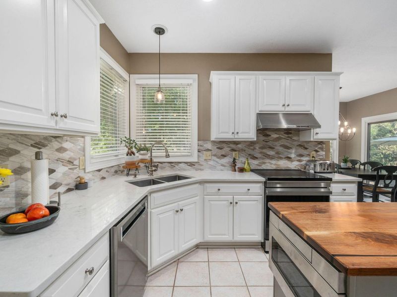 403 Ashmoore Circle E, Powell, OH 43065 Photo 15