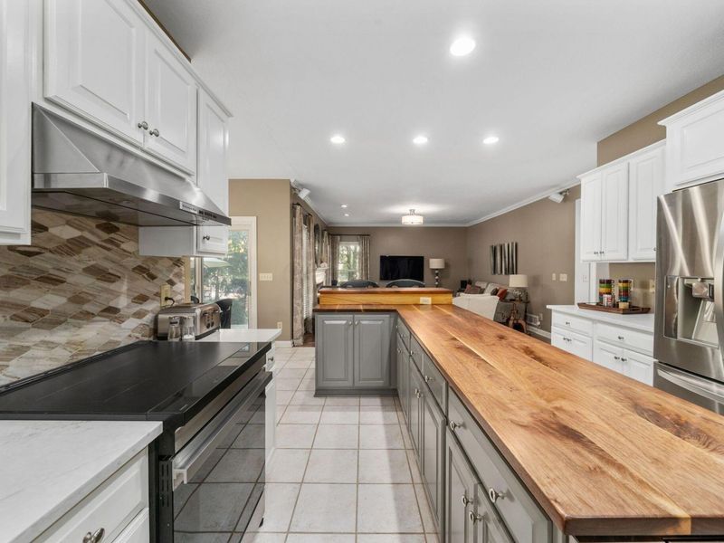 403 Ashmoore Circle E, Powell, OH 43065 Photo 17
