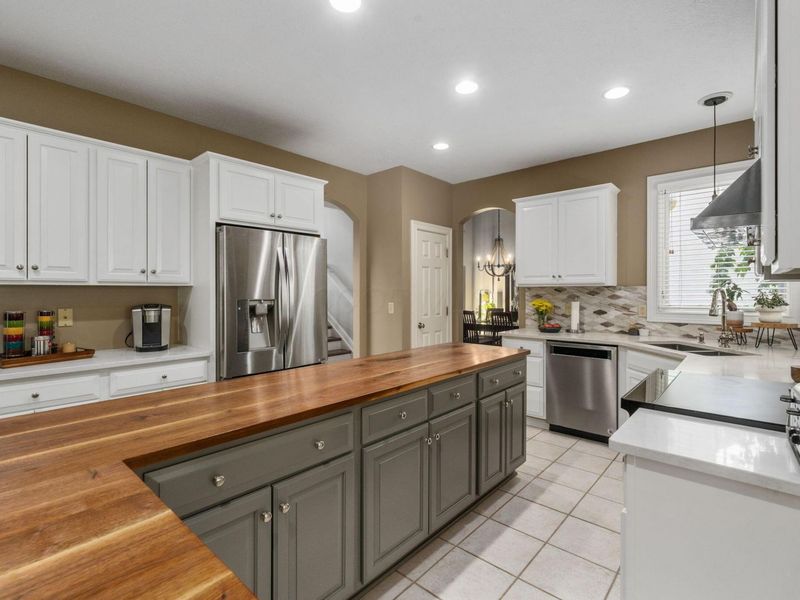 403 Ashmoore Circle E, Powell, OH 43065 Photo 19