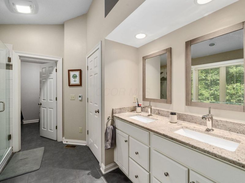 403 Ashmoore Circle E, Powell, OH 43065 Photo 44