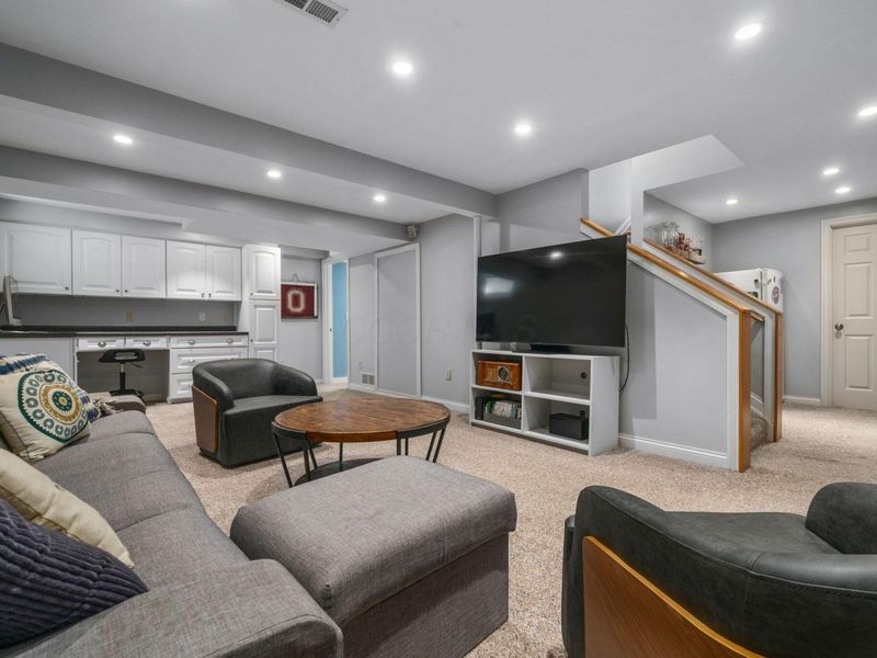 403 Ashmoore Circle E, Powell, OH 43065 Photo 5