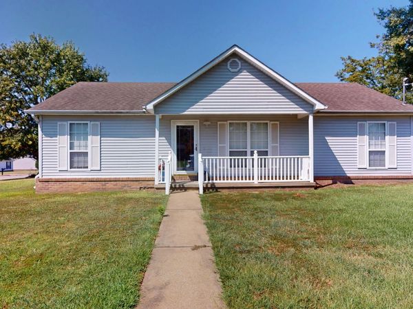 881 Sir Lionel Street , Dyersburg, TN 38024
