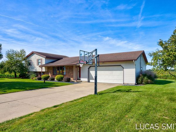 4298 40th Street, Holland, MI 49423
