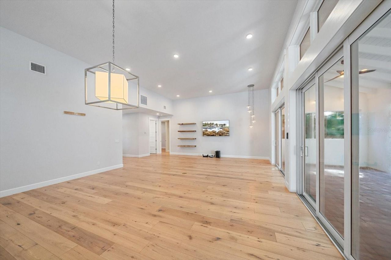 2436 Arlington Street, Sarasota, FL 34239 Photo