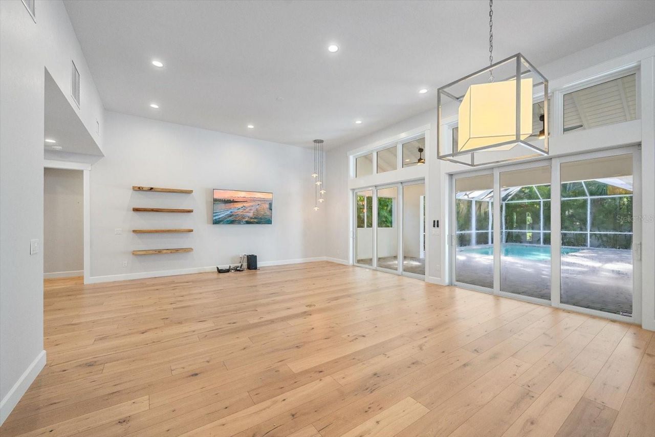 2436 Arlington Street, Sarasota, FL 34239 Photo