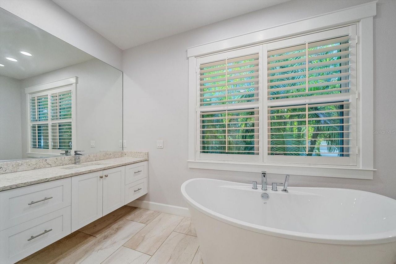 2436 Arlington Street, Sarasota, FL 34239 Photo